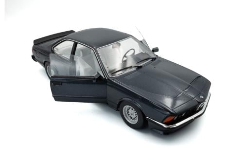 BMW 635 CSI (E24) year 1984 Macau blue 1:18 Solido S1810306