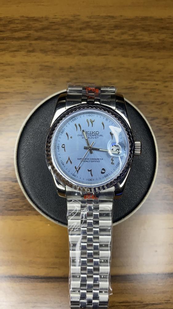 ساعة سيكو مود ديت جست باللون الازرق الثلجي(ice blue)