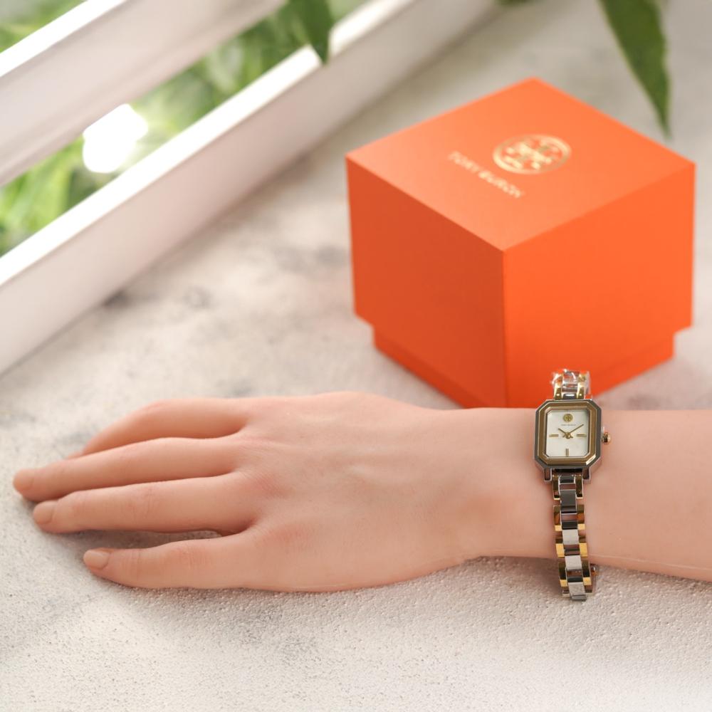 ساعة tory burch