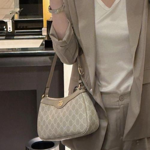 شنطة gucci