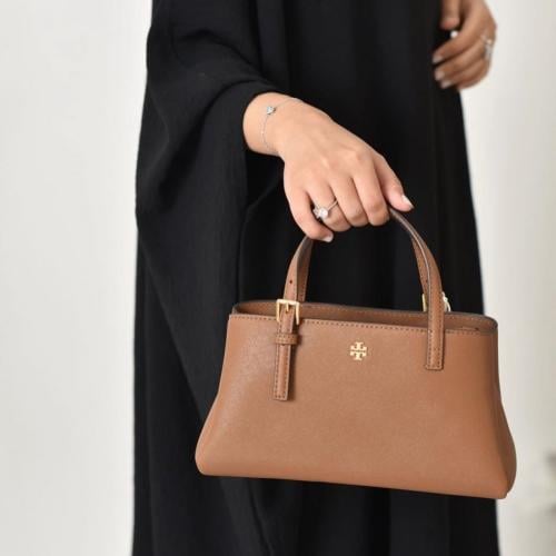 شنطة tory burch