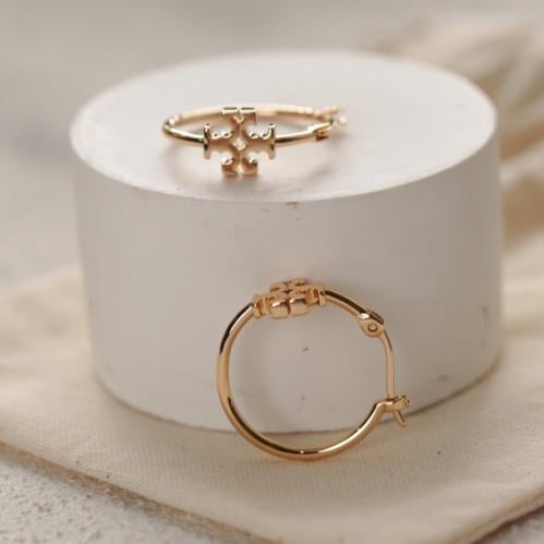 حلق tory burch