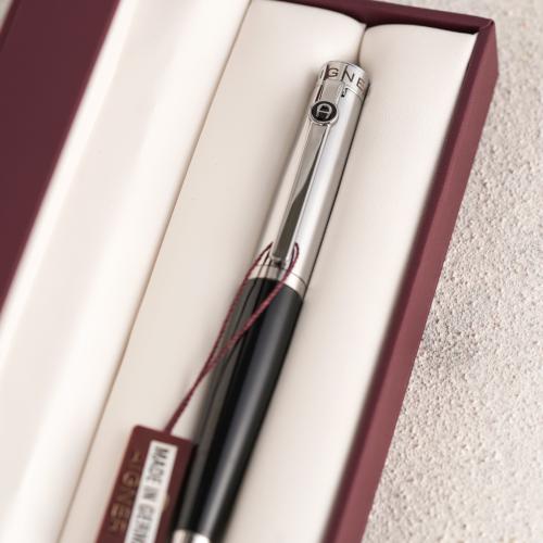قلم aigner