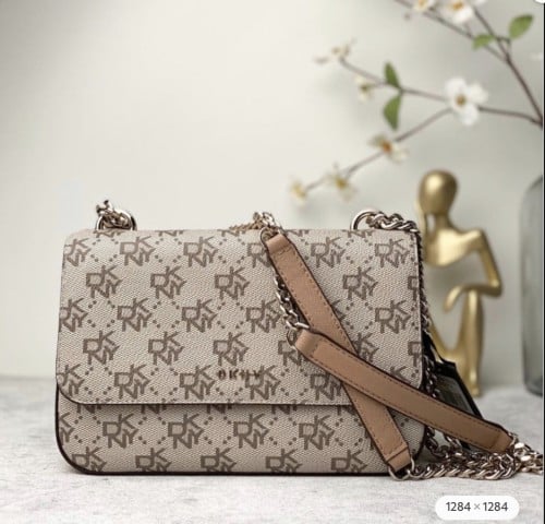شنطة dkny