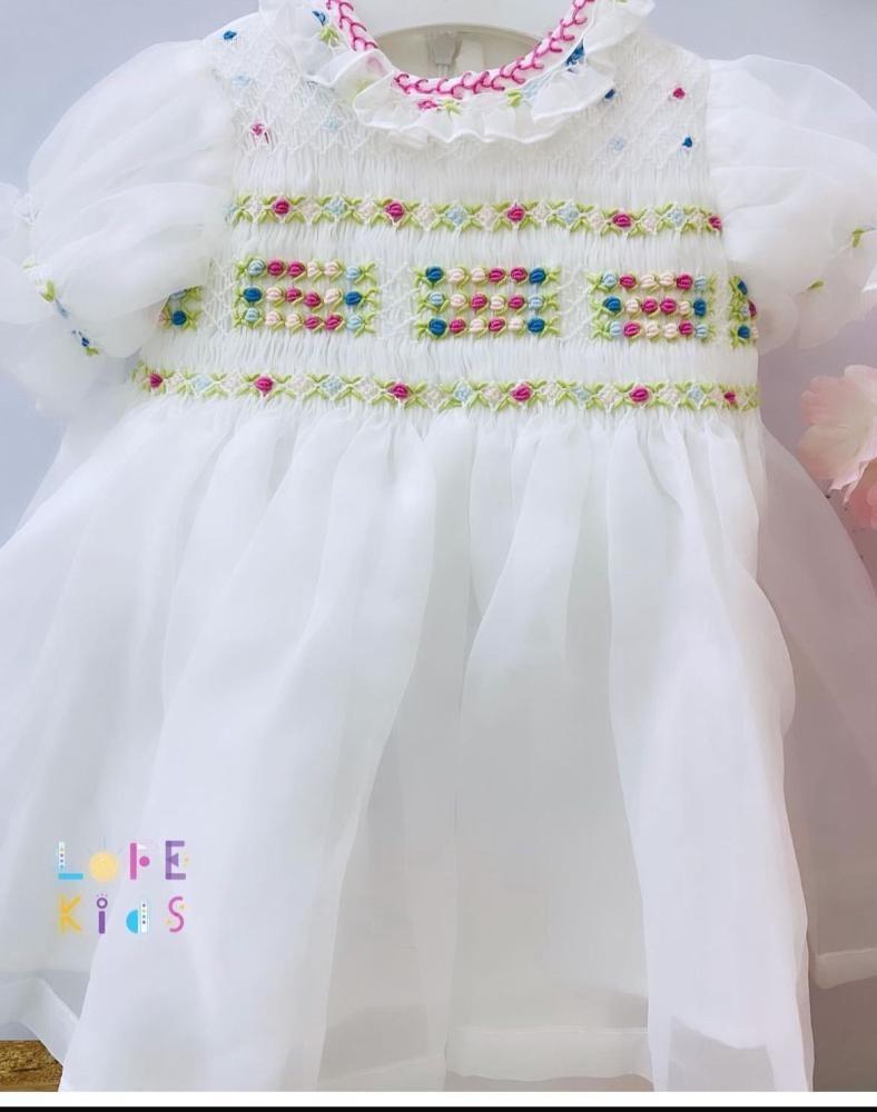 أفضل أنواع فساتين التطريز اليدوي المناسبة لجميع الأعمار