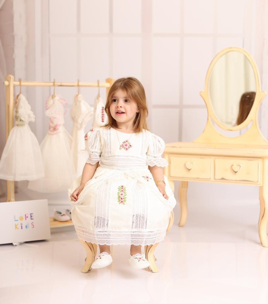 ملابس فساتين اطفال