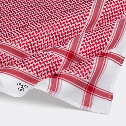 شماغ قوتشي كلاسيك موديل 2023 صناعه إنجليزيه