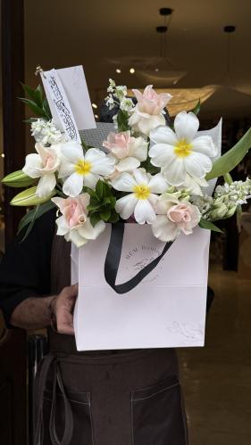 كيس ورد العيد ميم بوتيك