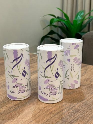 علب مناديل أسطوانيه مع الثيم