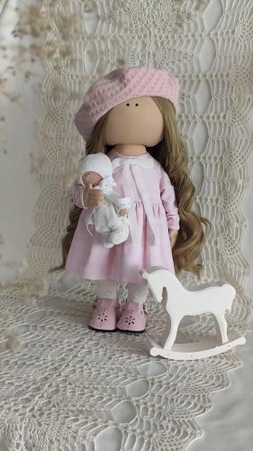 الدمية شادن بحجم اكبر