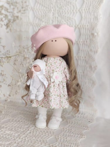 الدمية لمى بحجم اكبر