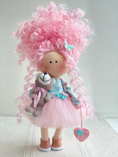 الدمية لانا