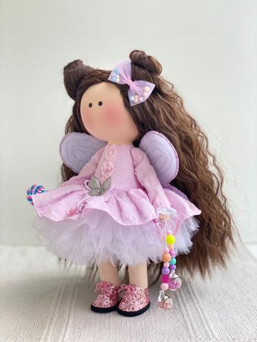 الدمية تالا