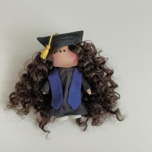 ميدالية او تعليقة سيارة الخريجة