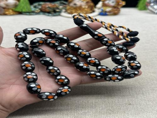 ابانوس مطعم مسامير فضه ٣٣ خرزه ١١ مل