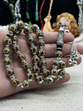 يسر حجازي ملبس فصه ومطعم كهرمان فل الفل فضه ١١ مل قص دائري