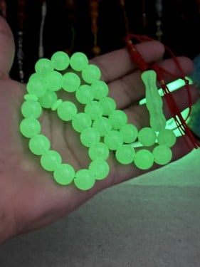 مسباح فسفوري مضيء بالظلام ١١ مل