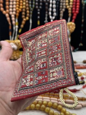 شنطه صغيره للسبح شغل يدوي خياطه تكفي لمسباح واحد