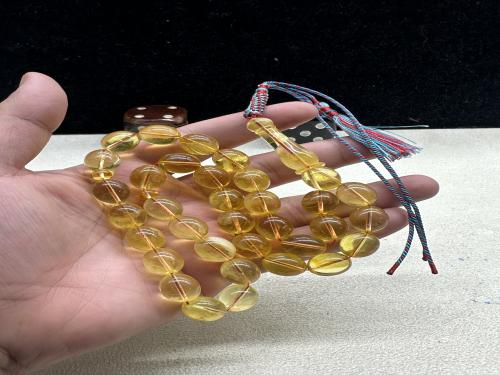 كهرمان بلطيقي صافي ١١ مل ٣٥ جرام ٣٣ خرزه