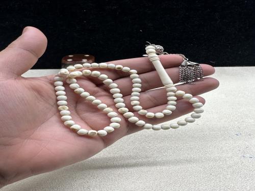 عاج قديم انتيك قص تفاحي ٩٩ خرزه ٦ مل ١٩ جرام