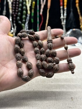 كوك زيتوني منقوش بالكامل ٣٣ خرزه ١٠ مل