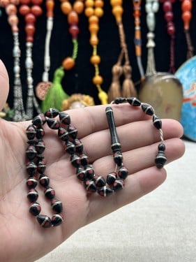 كوك اسود صغير مطعم فضه و مرجان تمليكه