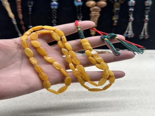 كهرمان بولندي قديم قص مضلع يدوي ١١ جرام ٧ مل ٤٨ خرزه