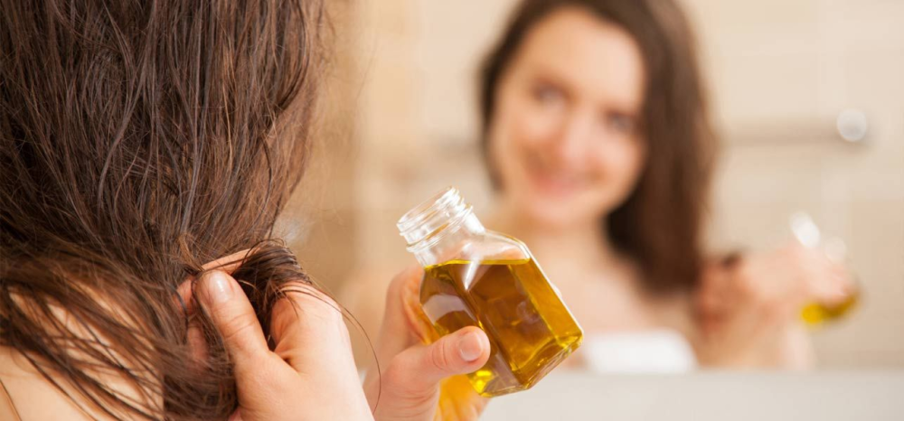 الطريقه الصحيحه لاستخدام الزيت للشعر من منال بيوتى كير