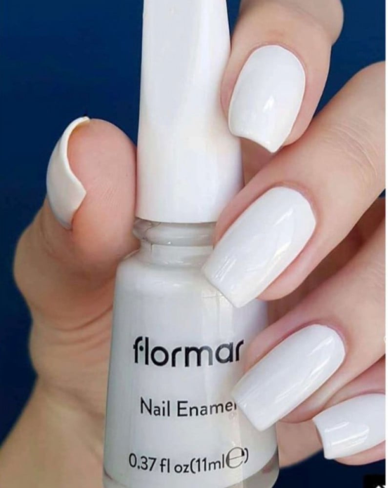 رخام جفن العين أصلي  FLORMAR Easy to Apply Shiny Manicure Nail Polish 400 Pure White FLORMAR -  يو سي في غاليري