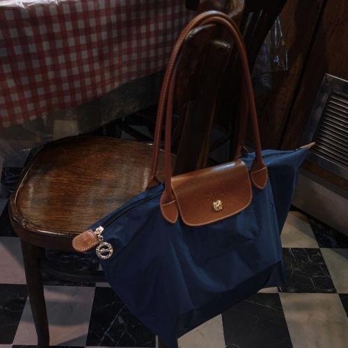 Longchamp M كحلي