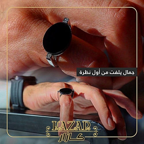 خاتم رجالي تفاصيل رقيقة تعكس جاذبيتك دائما محاط بف...