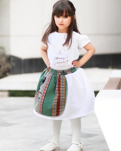 تيشيرت مع تنوره