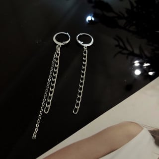 حلق دائري صغير بسلاسل و شكلين مختلفين فضي | Silver mini hoop earrings with different pair