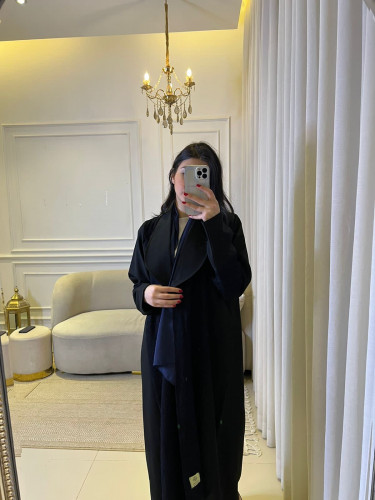 شوق..عبايه كتف