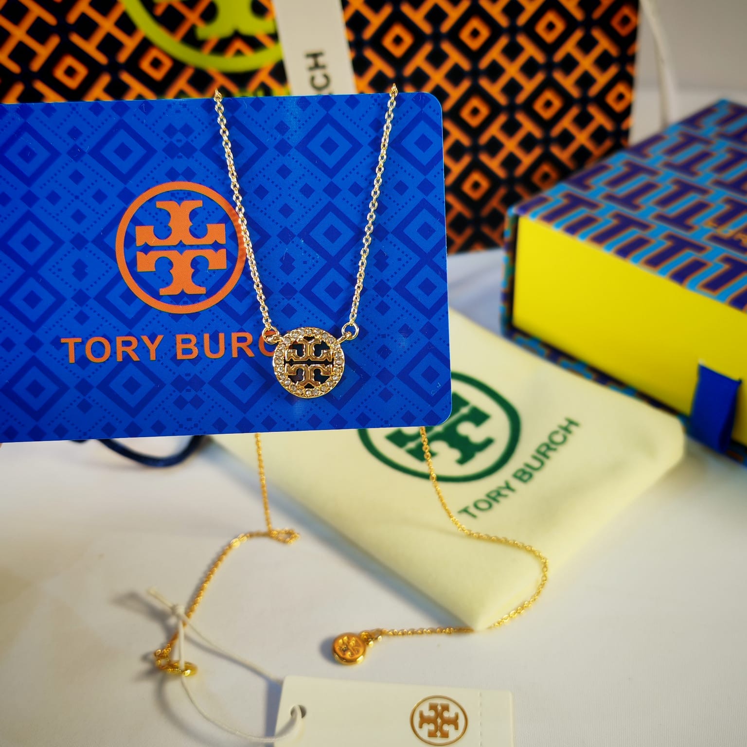 سلسال توري بورش Tory Burch Silver سلسال توري بورش Tory Burch Silver
