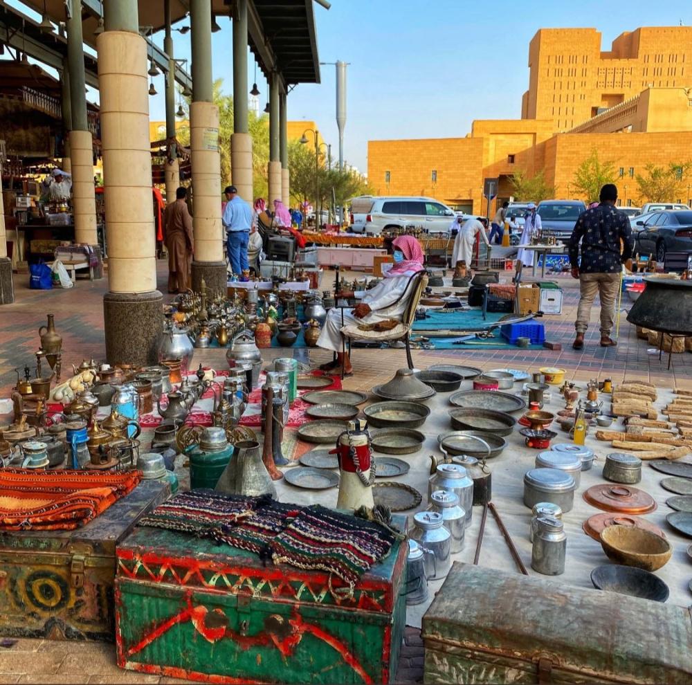 سوق الزل .. ذاكرة تراثية تتجدد في قلب الرياض