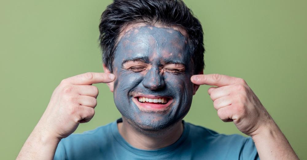 أفضل مقشر للرجال لبشرة صحية ومنتعشة