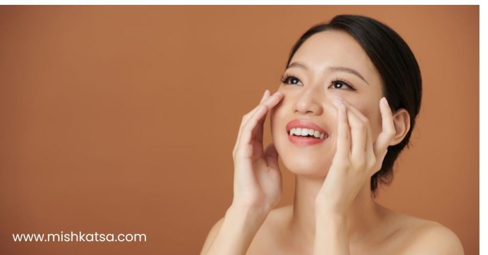 كيف ارطب وجهي قبل المكياج