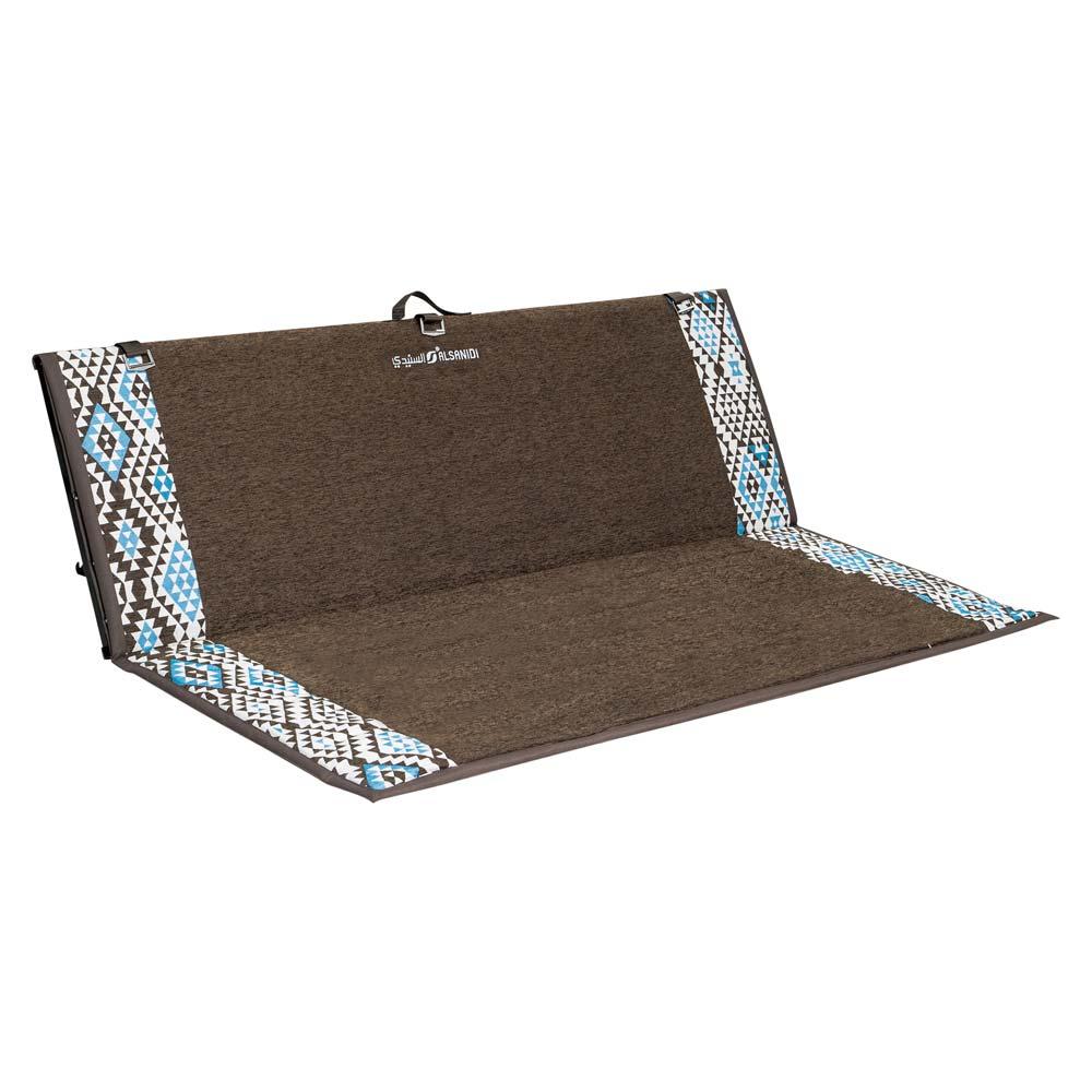 The comfortable seating set with a 150cm backrest that supports up to 200kg provides superior comfort and comes with a two-year warranty.