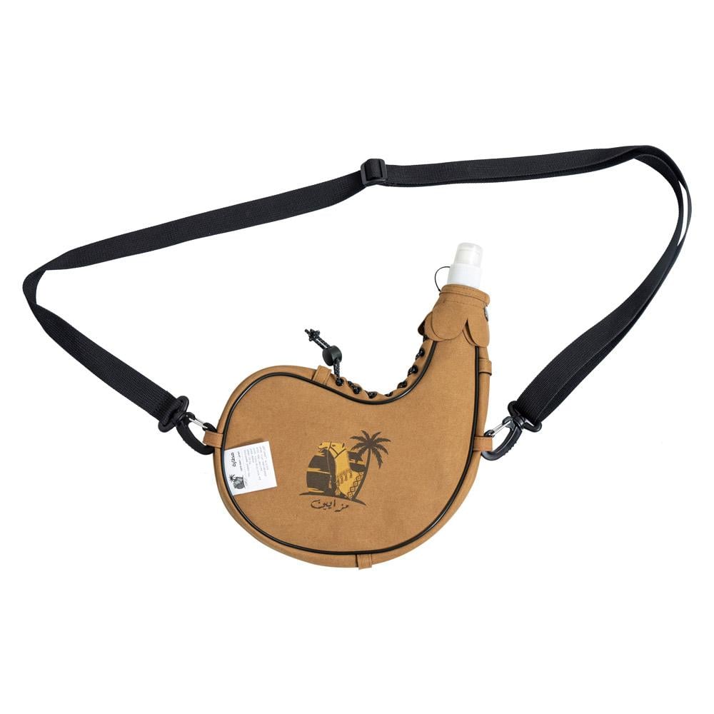 مطارة جلد 1.4 لتر - سهلة الحمل والتخزين، تنظيف سهل، متينة ومناسبة للرحلات،ضمان سنتان