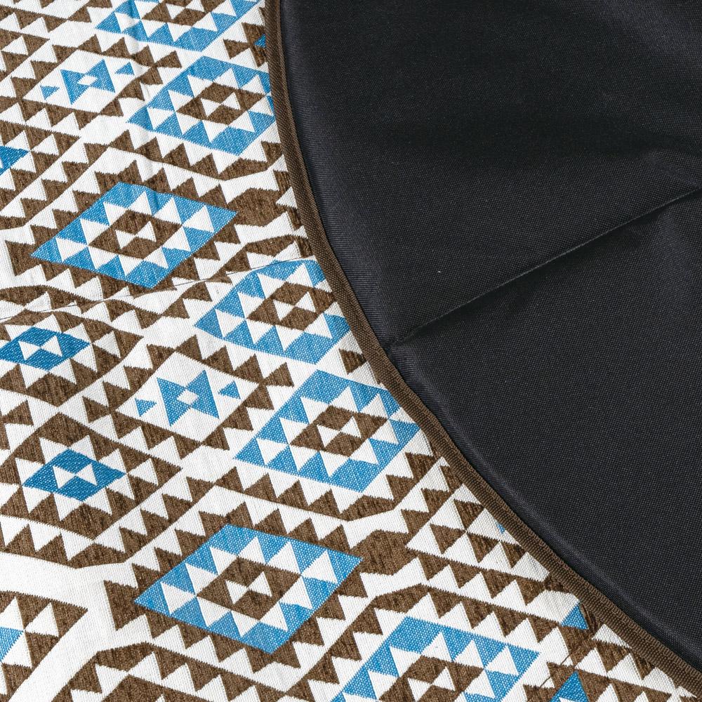 فرشة جلوس تراثية 1.37*2.36 م- مساحة واسعة ومريحة، سهلة الحمل والتخزين، تحافظ على الجفاف على الأسطح الرطبة،ضمان سنتان