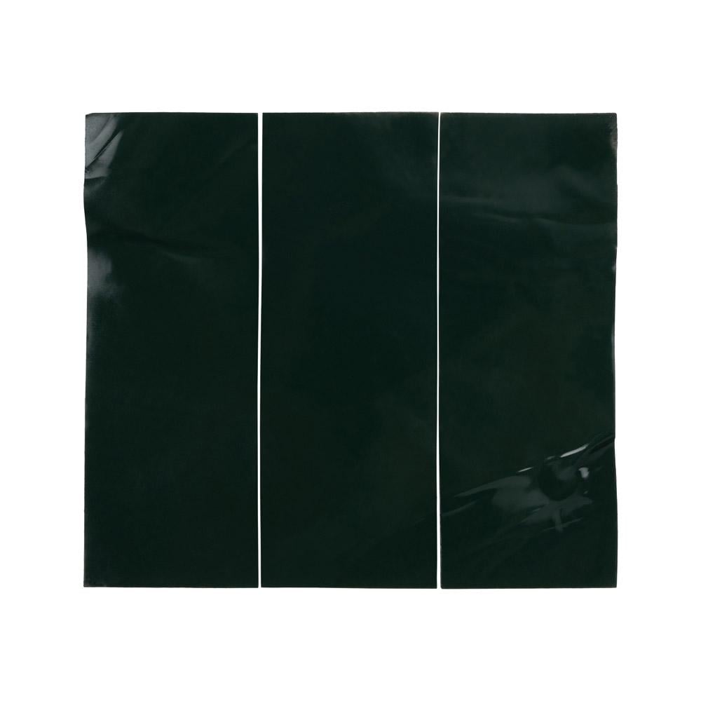 Dashboard cover for the Land Cruiser 2008 to 2020 - protects the dashboard from damage, organizes belongings, and keeps the car clean.