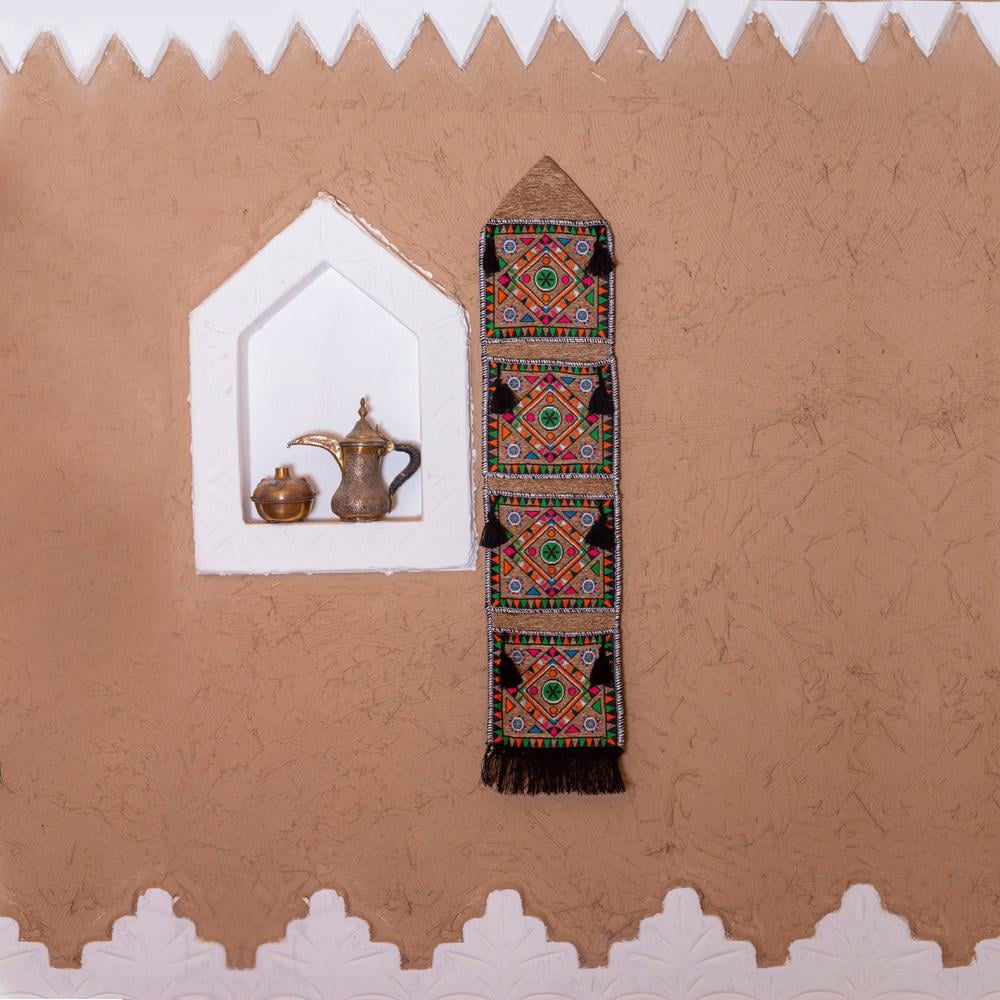 ديكور تراثي رفيع 4 جيب- تصميم أنيق وعصري، تنظيم الأغراض بسهولة، متين وطويل العمر،ضمان سنتان