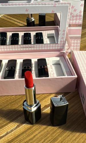 Box Lipsticks Pink