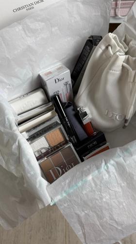 Box Dior green
