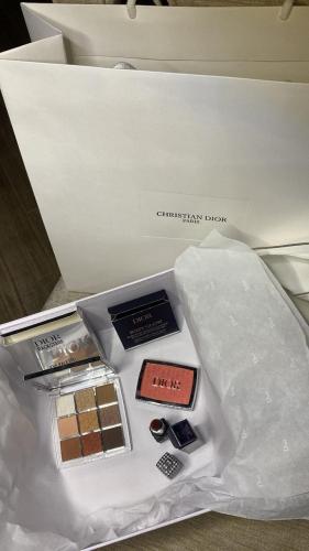 Box Dior