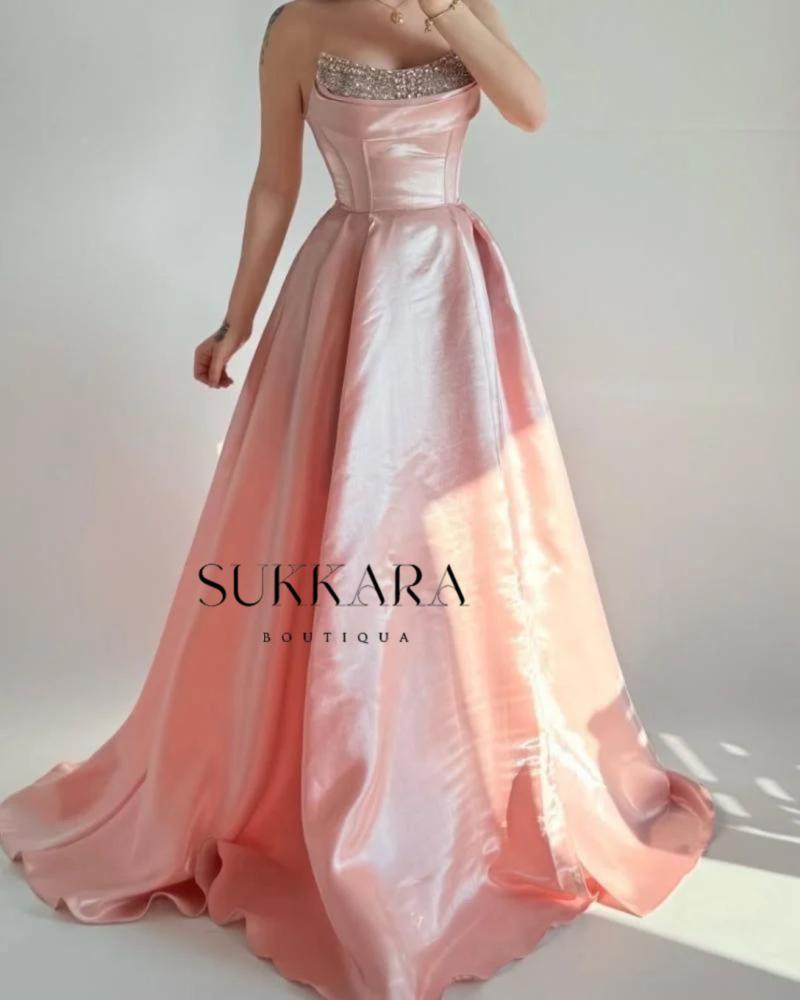 فستان انيق لمعه فخم