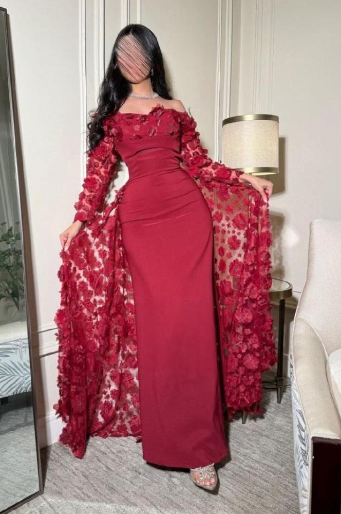 فستان احمر انيق