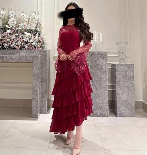 فستان احمر سهره فخم