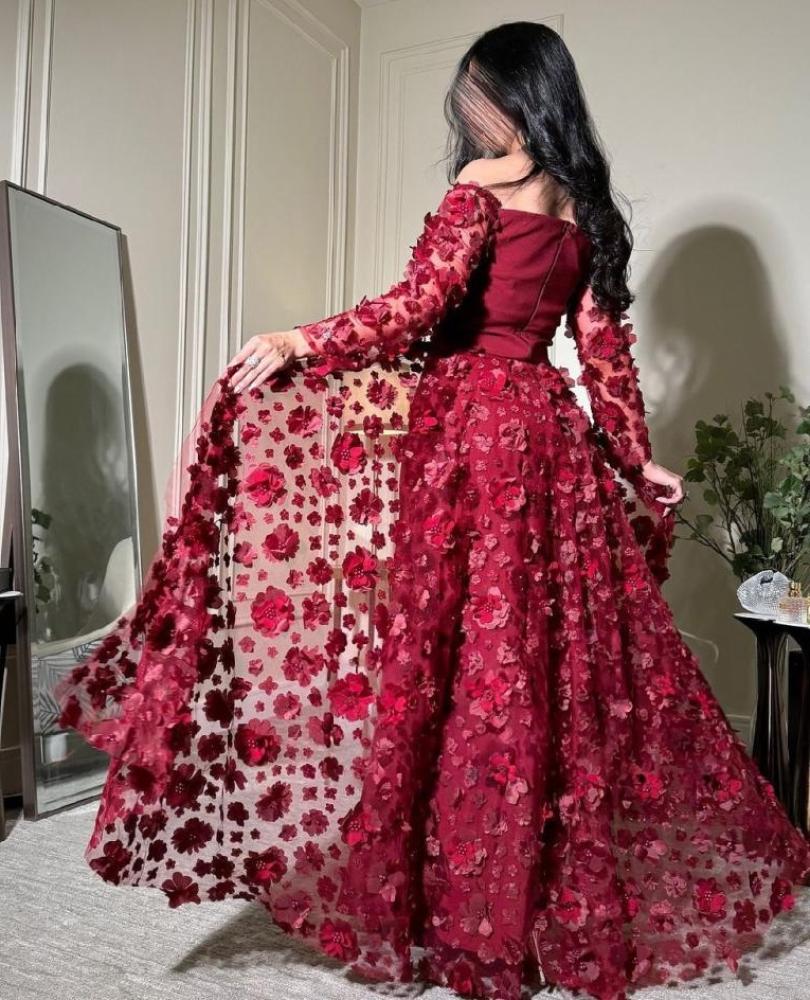 فستان احمر انيق